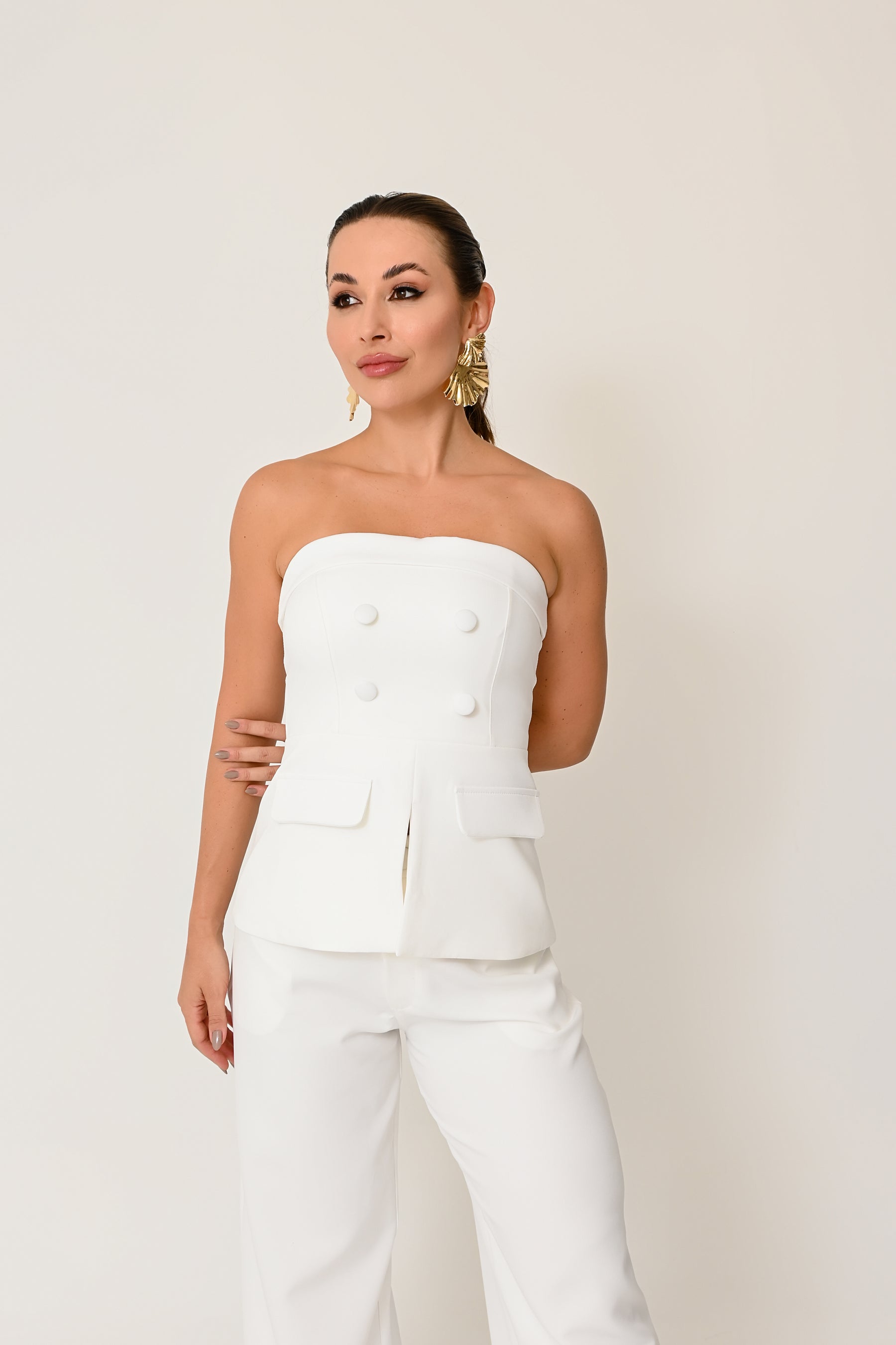 Blusa Tomara que Caia Peplum - Elegância e Sofisticação