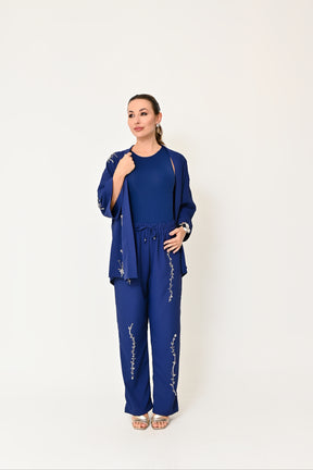 Calça Bordada com Pedrarias - Sofisticação e Detalhes Exclusivos