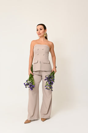 Blusa Tomara que Caia Peplum - Elegância e Sofisticação